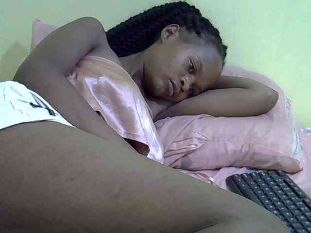 Hotdreamteen001 webcam