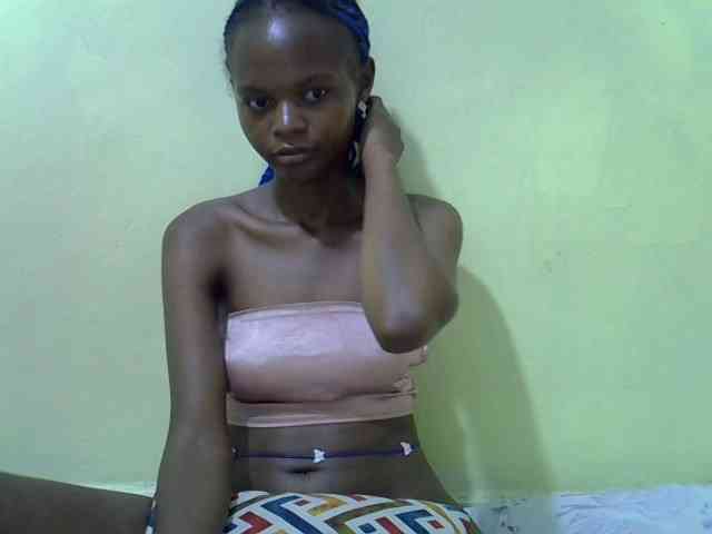 Hotdreamteen001 webcam