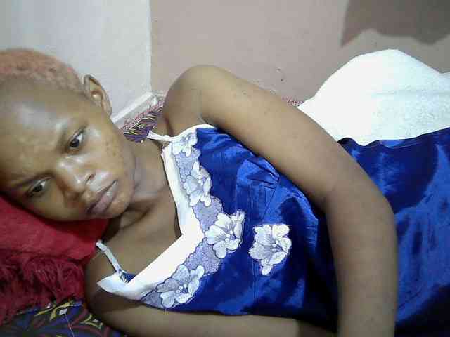 Hotdreamteen001 webcam