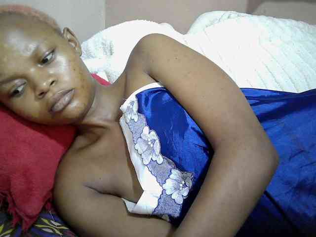 Hotdreamteen001 webcam