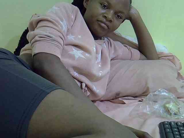 Hotdreamteen001 webcam