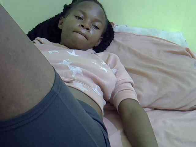 Hotdreamteen001 webcam