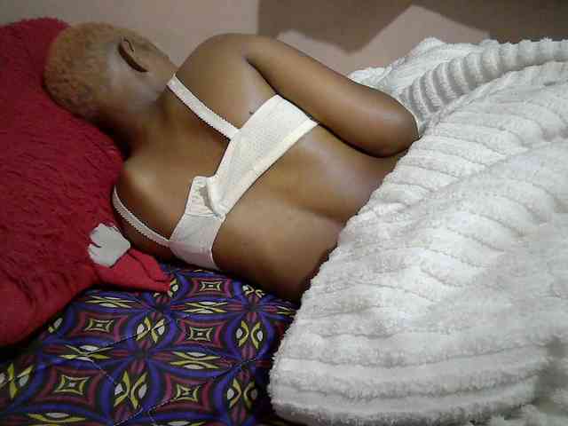 Hotdreamteen001 webcam