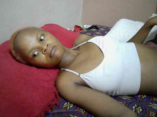 Hotdreamteen001 webcam