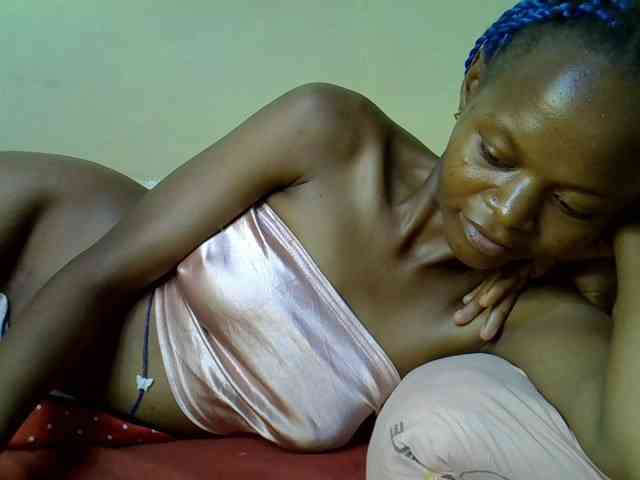 Hotdreamteen001 webcam