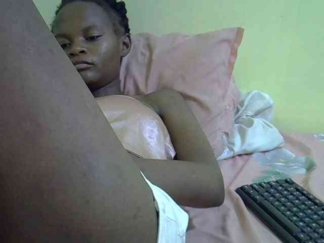 Hotdreamteen001 webcam