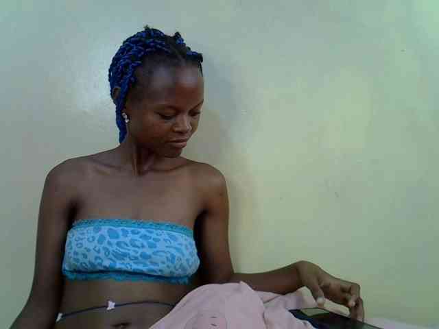 Hotdreamteen001 webcam