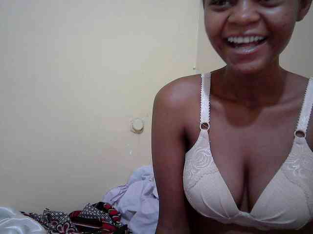 Hotdreamteen001 webcam