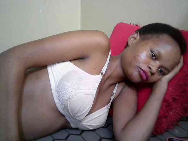 Hotdreamteen001 webcam