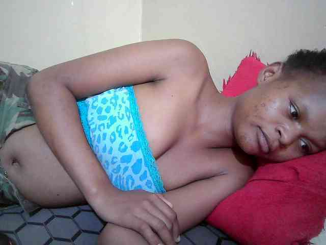 Hotdreamteen001 webcam