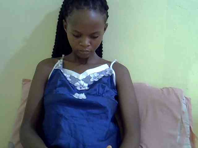 Hotdreamteen001 webcam