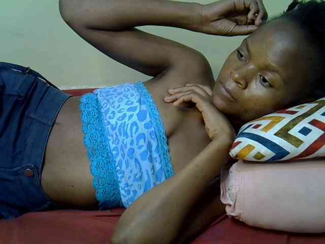 Hotdreamteen001 webcam