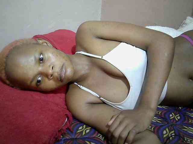 Hotdreamteen001 webcam