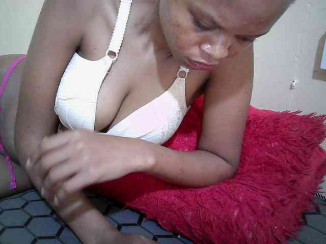 Hotdreamteen001 webcam