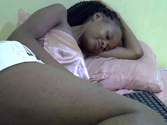 Hotdreamteen001 webcam