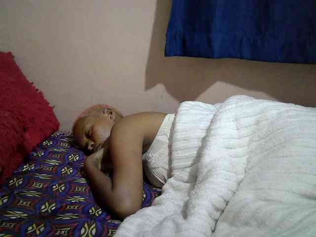 Hotdreamteen001 webcam