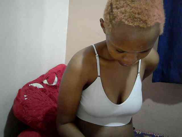 Hotdreamteen001 webcam