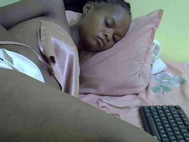 Hotdreamteen001 webcam