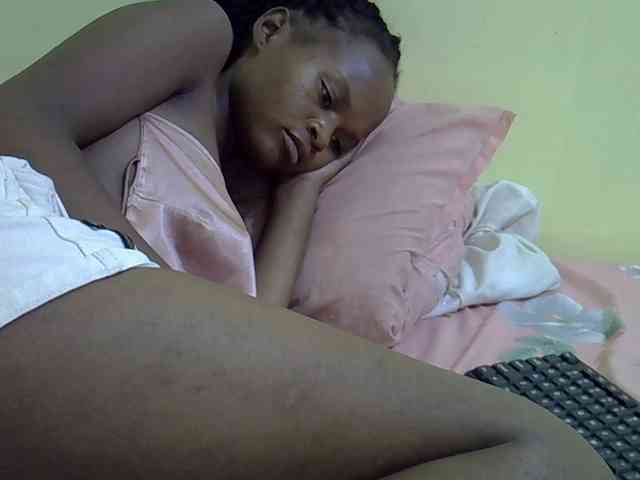 Hotdreamteen001 webcam