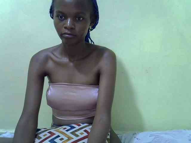 Hotdreamteen001 webcam