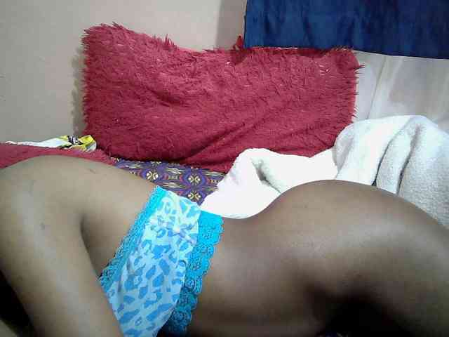 Hotdreamteen001 webcam