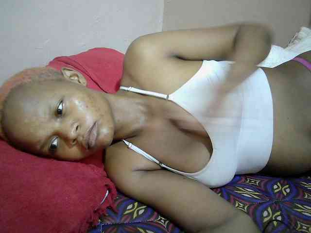 Hotdreamteen001 webcam