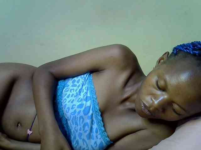 Hotdreamteen001 webcam