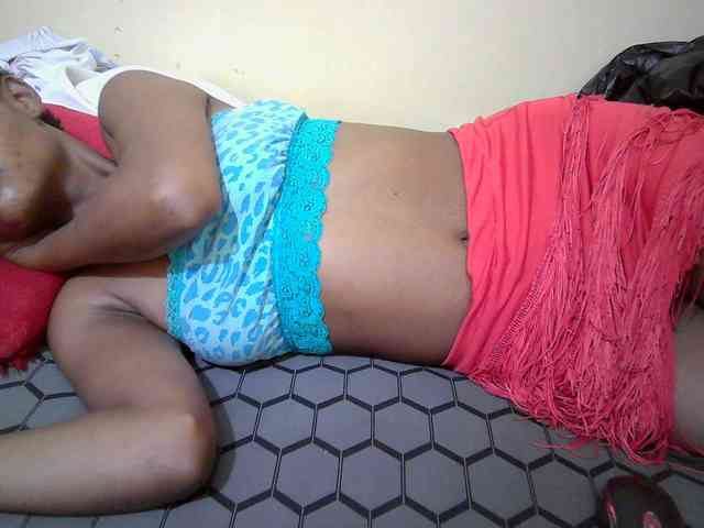 Hotdreamteen001 webcam