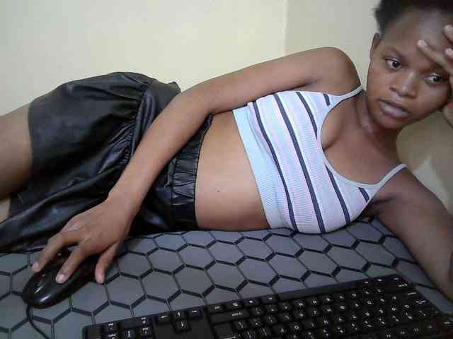 Hotdreamteen001 webcam