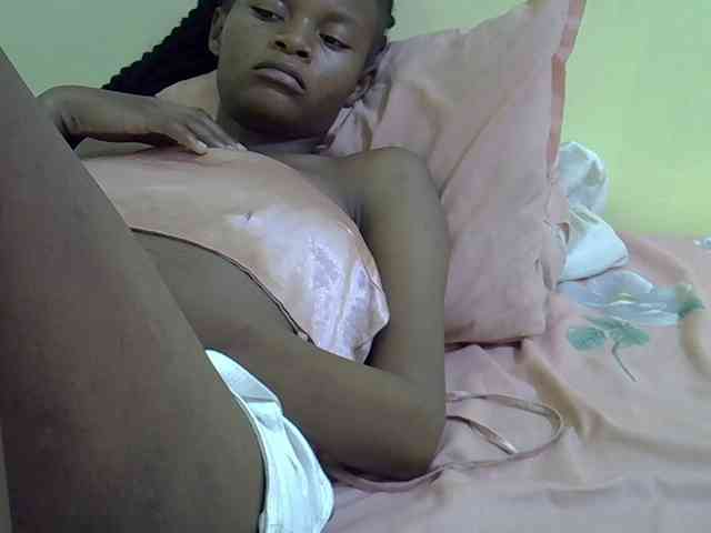 Hotdreamteen001 webcam