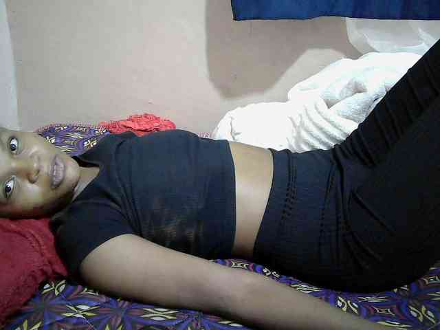 Hotdreamteen001 webcam