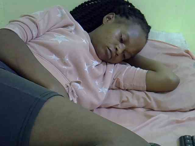 Hotdreamteen001 webcam