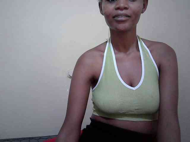 Hotdreamteen001 webcam