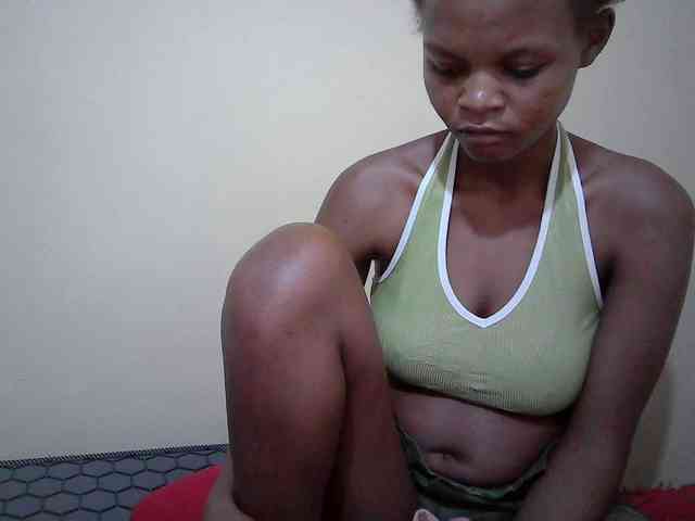 Hotdreamteen001 webcam