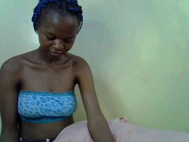 Hotdreamteen001 webcam