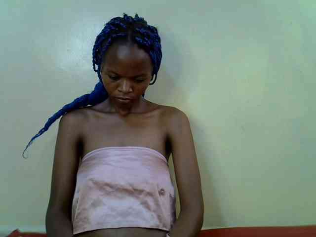 Hotdreamteen001 webcam