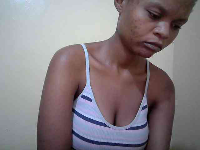 Hotdreamteen001 webcam