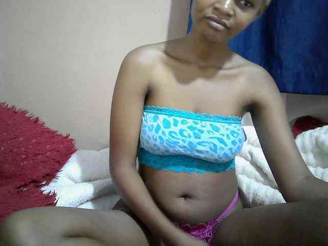 Hotdreamteen001 webcam