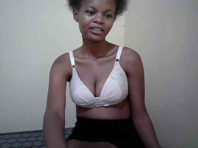 Hotdreamteen001 webcam