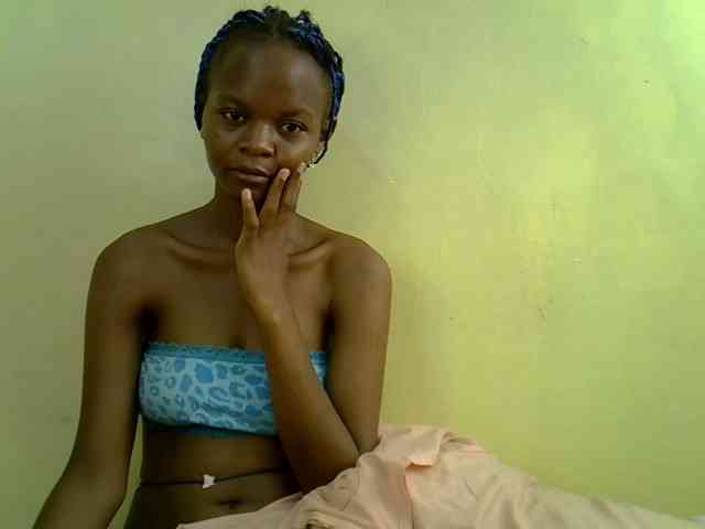 Hotdreamteen001 webcam