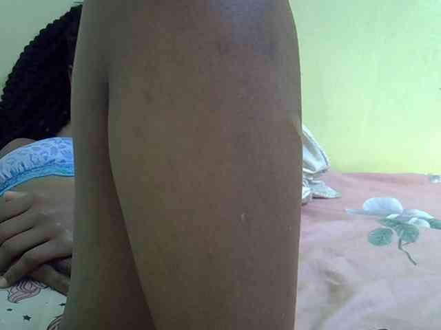 Hotdreamteen001 webcam