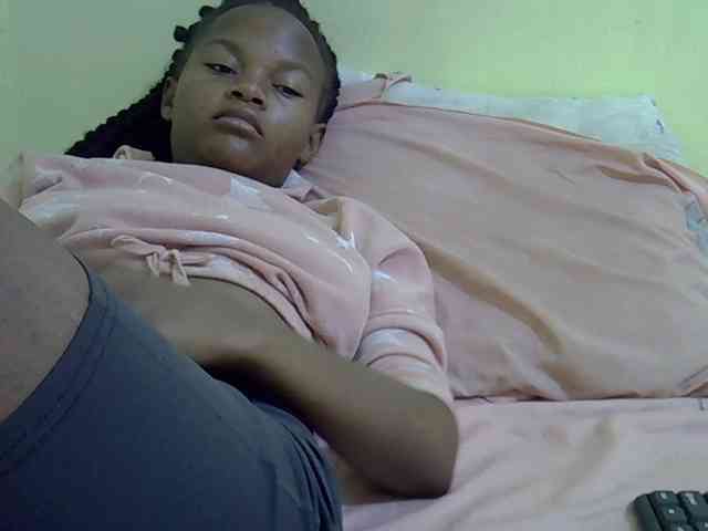 Hotdreamteen001 webcam