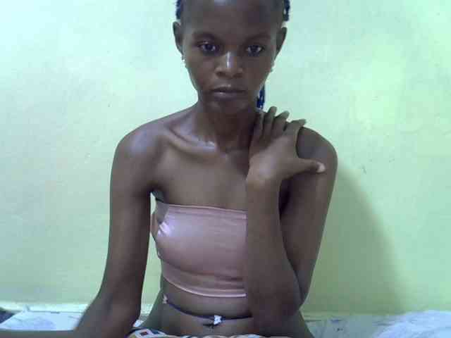 Hotdreamteen001 webcam