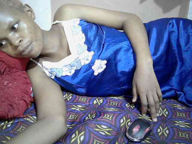 Hotdreamteen001 webcam