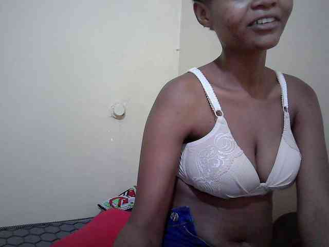 Hotdreamteen001 webcam