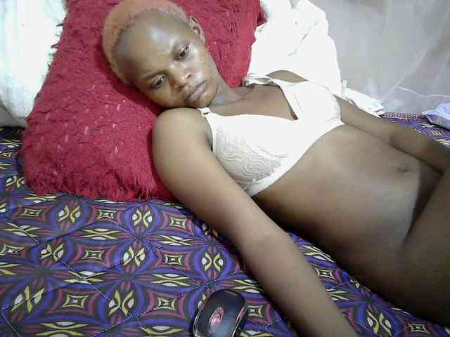 Hotdreamteen001 webcam