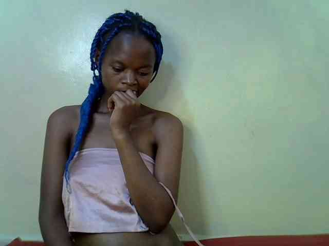 Hotdreamteen001 webcam