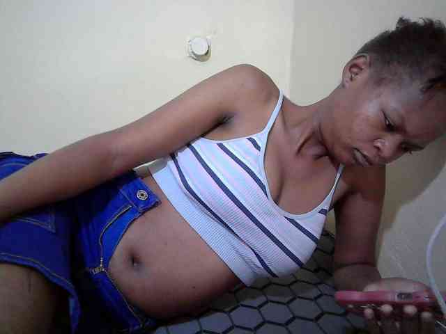 Hotdreamteen001 webcam