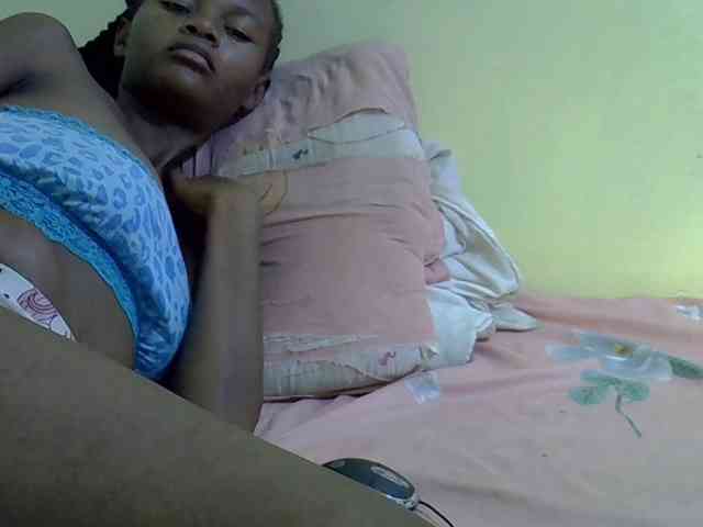 Hotdreamteen001 webcam