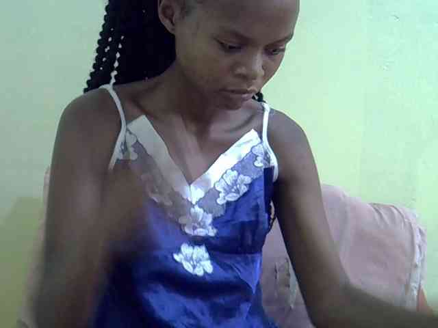 Hotdreamteen001 webcam